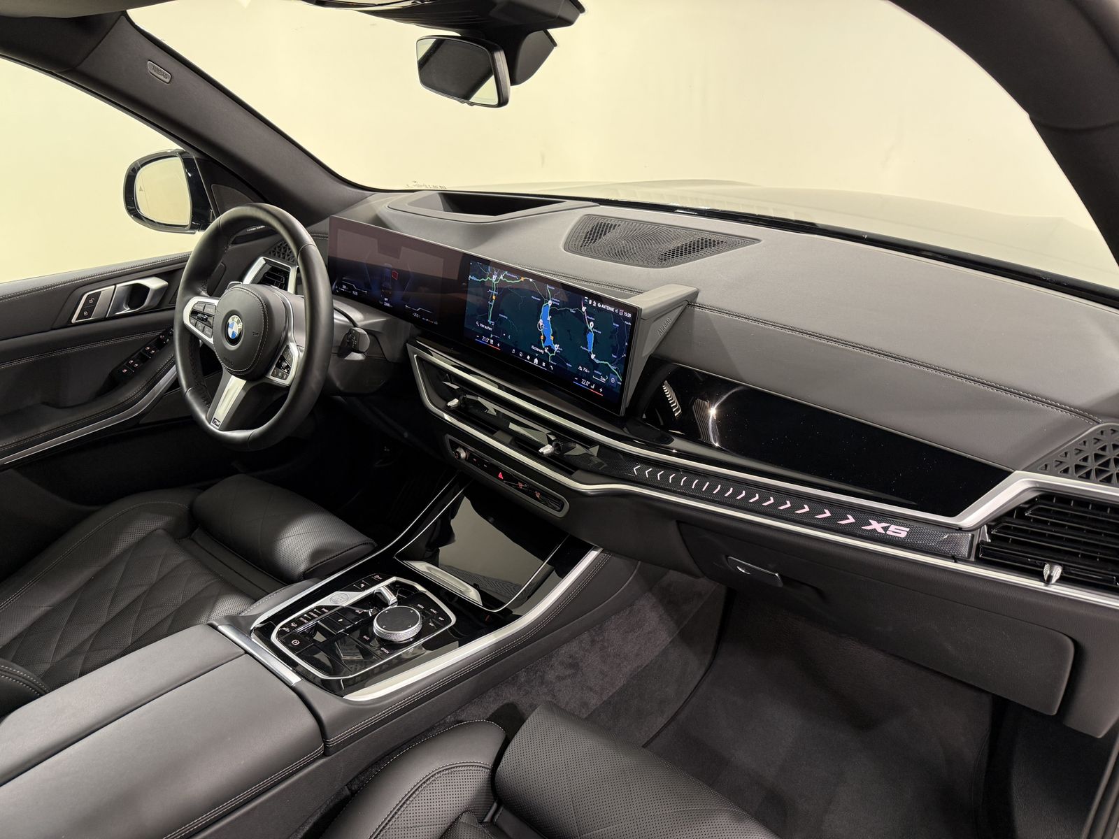 BMW X5 2026 г. Чёрный, пробег 22683 км