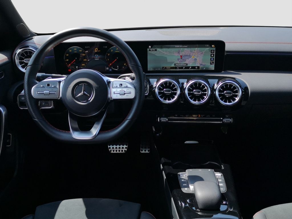 Mercedes-Benz CLA 250 2022 г. Чёрный, пробег 46994 км