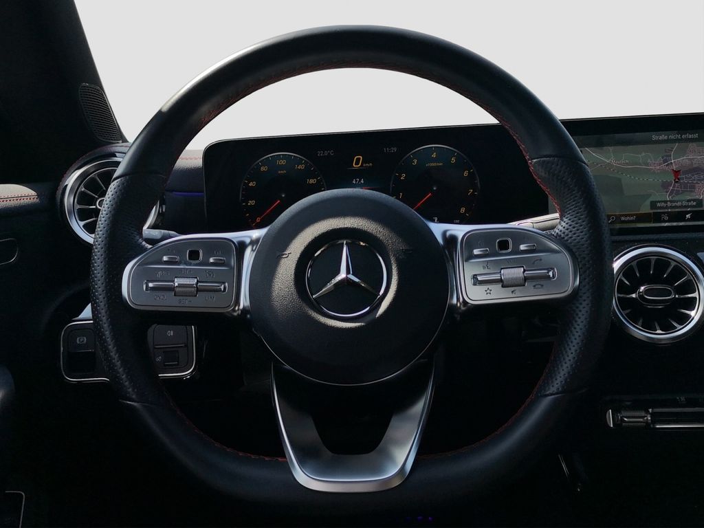 Mercedes-Benz CLA 250 2022 г. Чёрный, пробег 46994 км