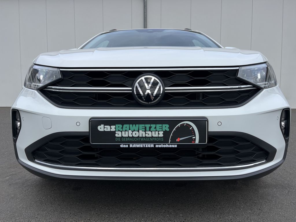 Volkswagen Taigo 2022 г. Белый, пробег 39724 км