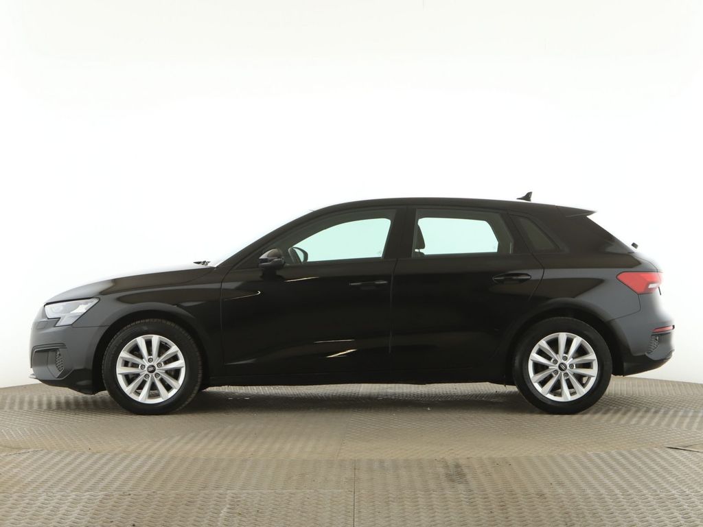 Audi A3 2023 г. Чёрный, пробег 48779 км