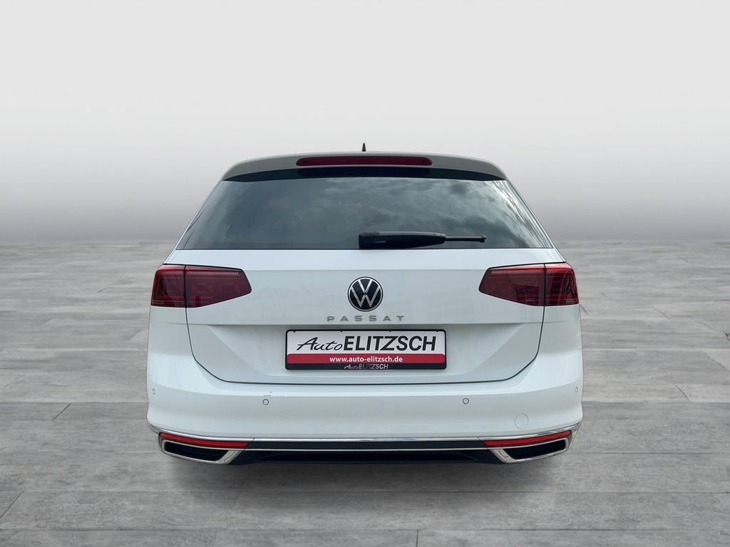 Volkswagen PASSAT VARIANT 2022 г. Белый, пробег 24500 км