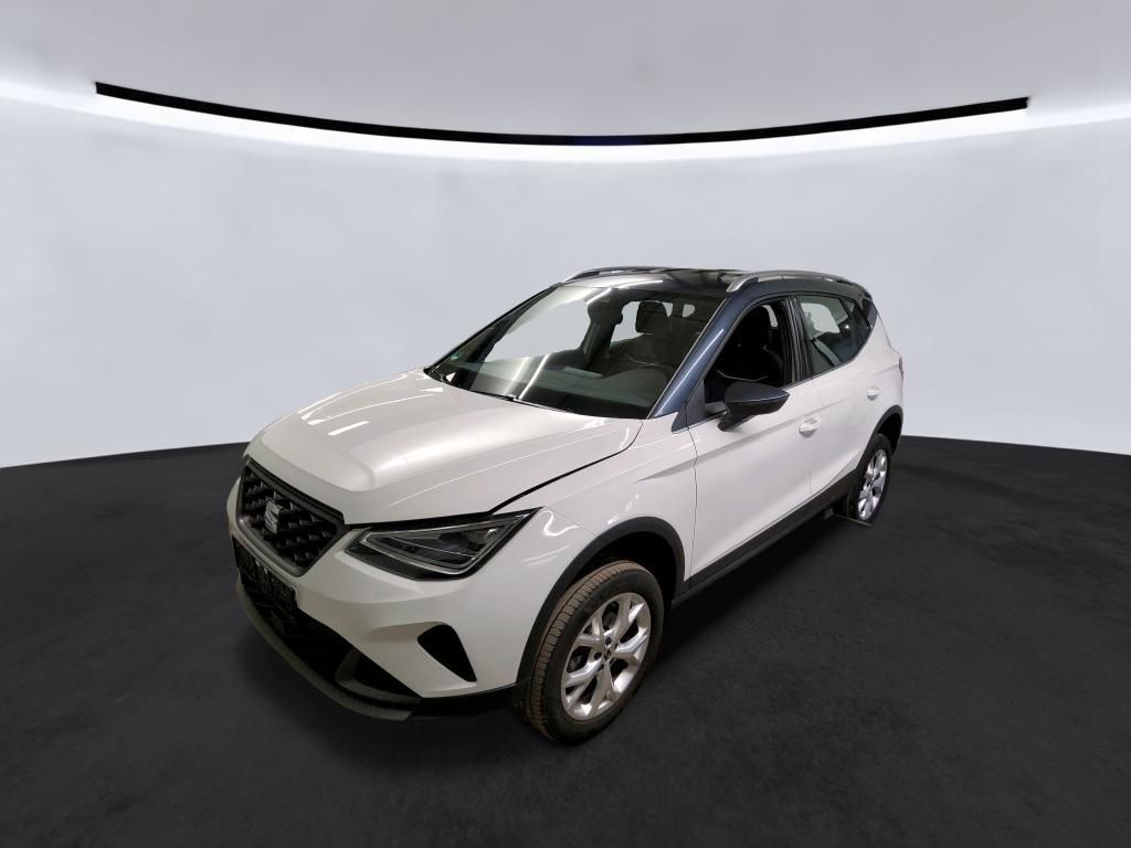 SEAT Arona 2022 г. Белый, пробег 37159 км