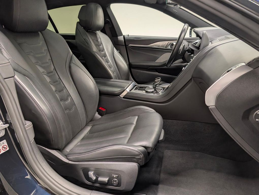 BMW M850 2024 г. Чёрный, пробег 42500 км