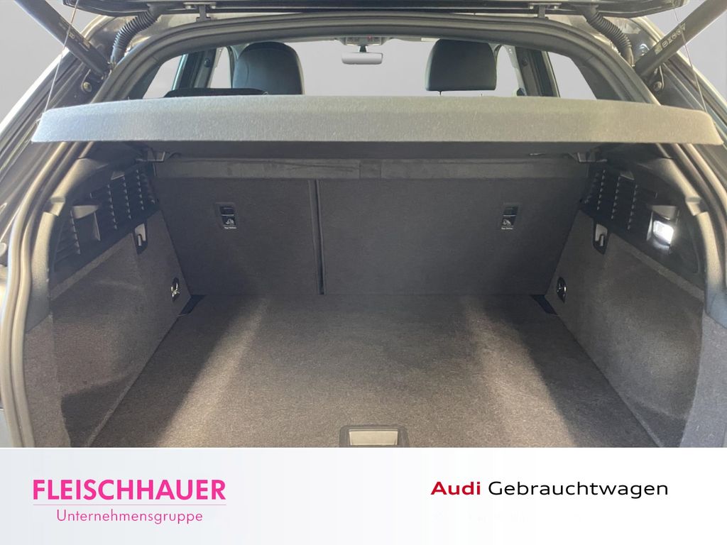 Audi Q2 2023 г. Серый, пробег 52420 км