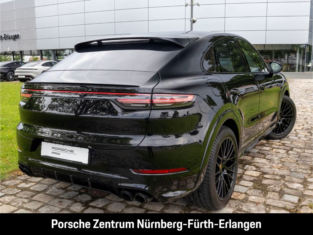 Porsche Cayenne 2023 г. Чёрный, пробег 36900 км