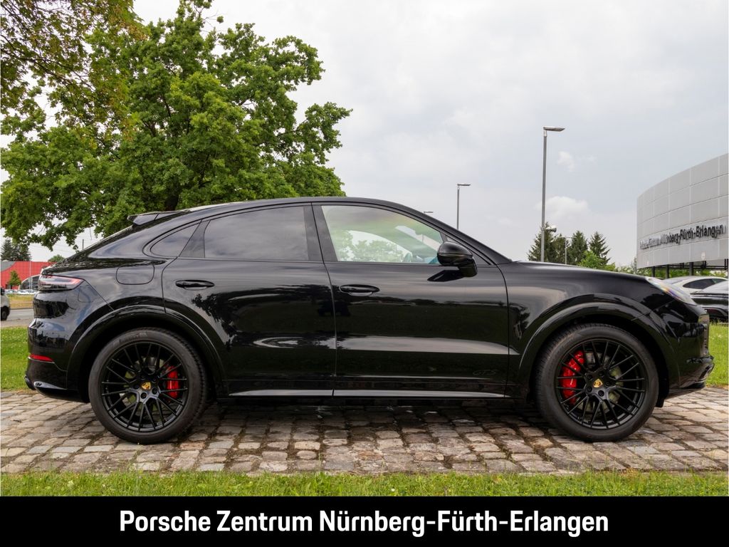Porsche Cayenne 2023 г. Чёрный, пробег 36900 км