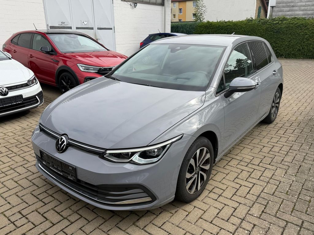 Volkswagen Golf 2023 г. Серый, пробег 59988 км