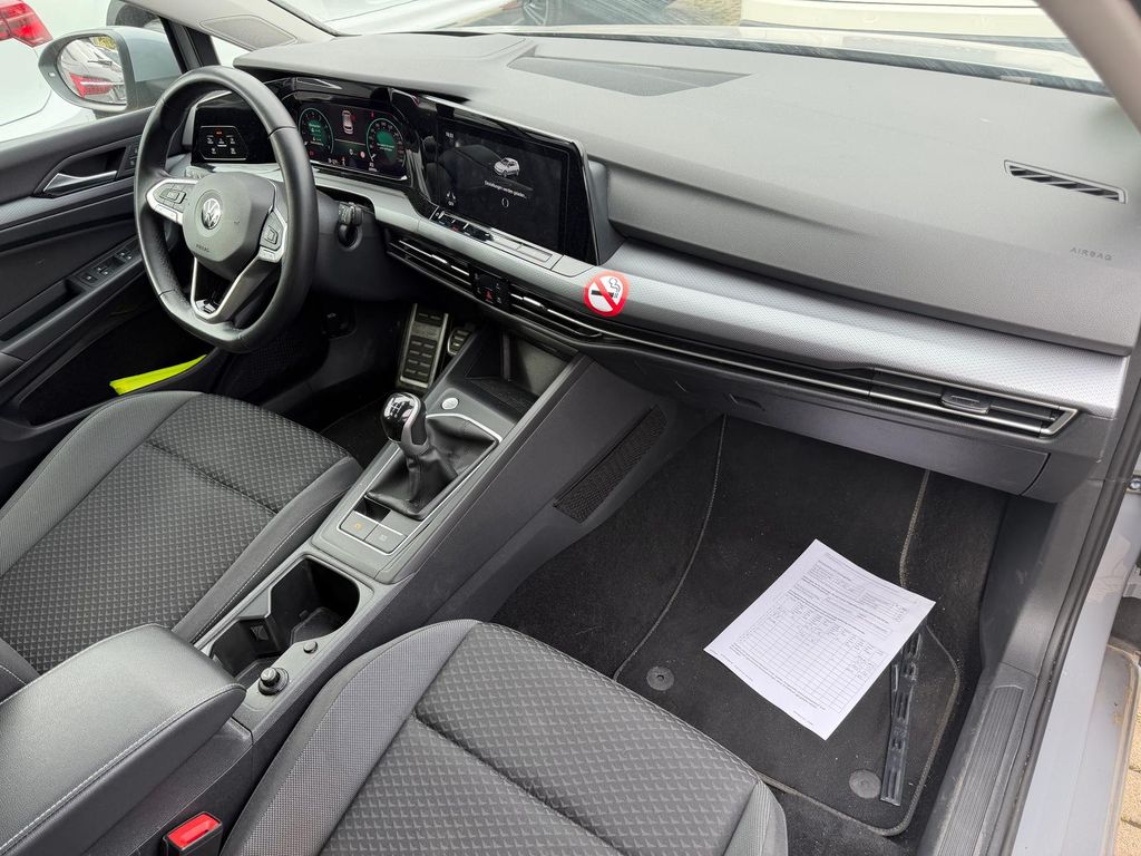 Volkswagen Golf 2023 г. Серый, пробег 59988 км