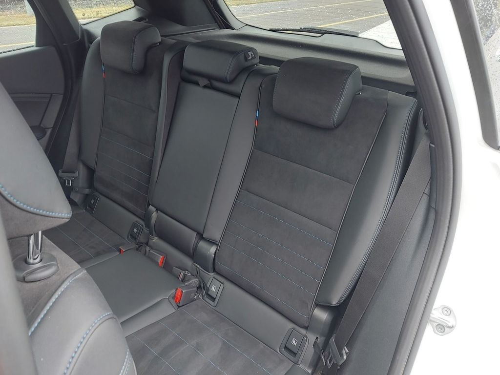 BMW 218 2024 г. Белый, пробег 51200 км