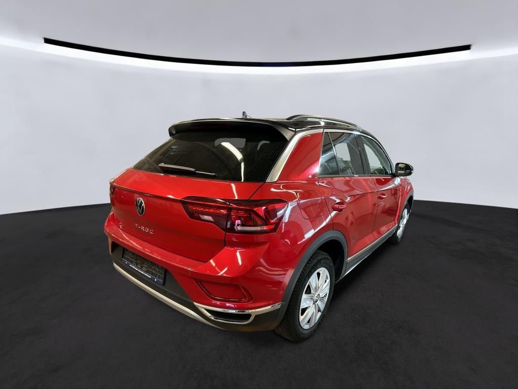 Volkswagen T-Roc 2024 г. Красный, пробег 42299 км