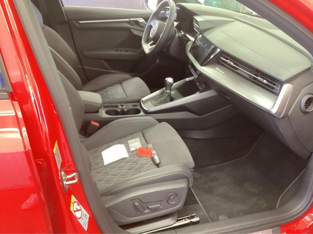 Audi A3 2022 г. Красный, пробег 52350 км