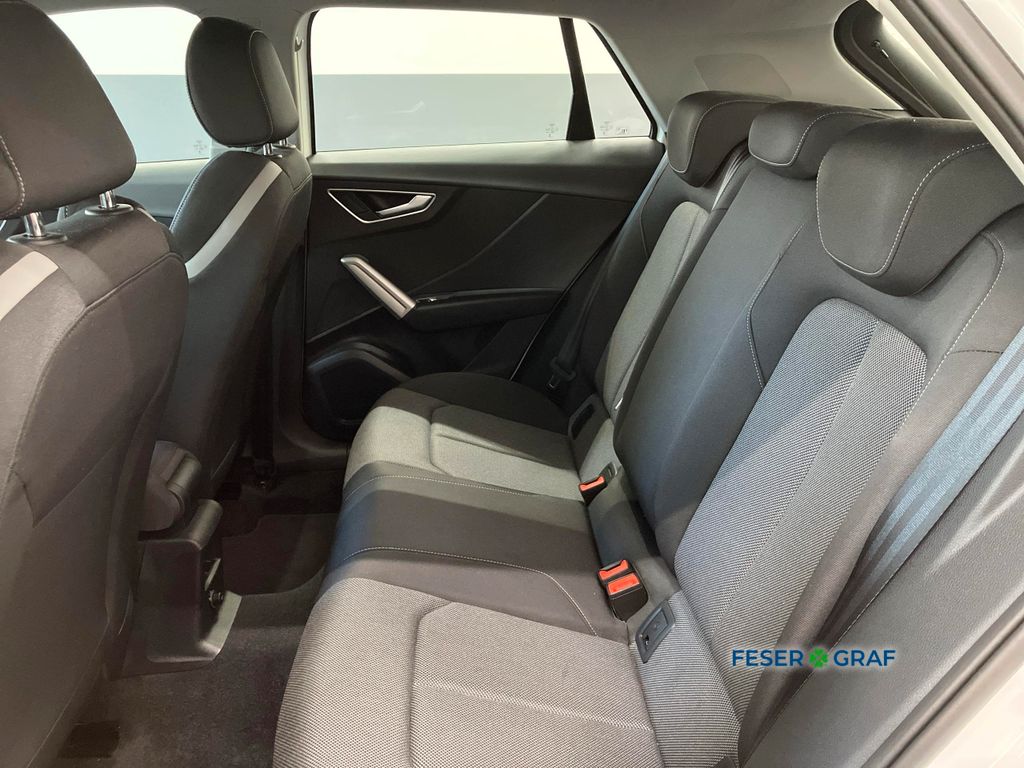Audi Q2 2024 г. Белый, пробег 40290 км