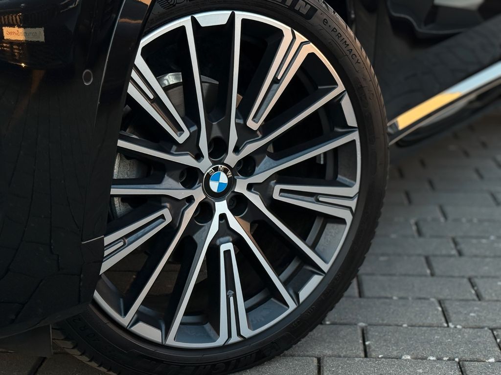 BMW X1 2024 г. Чёрный, пробег 34900 км