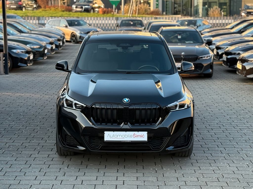 BMW X1 2024 г. Чёрный, пробег 34900 км