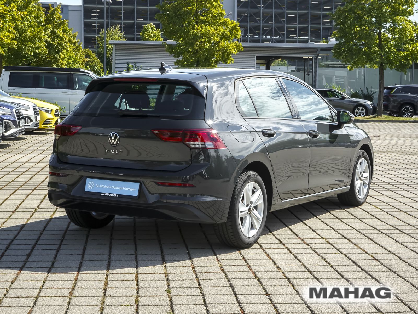 Volkswagen Golf 2023 г. Серый, пробег 30522 км