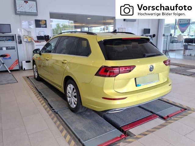 Volkswagen Golf 2023 г. Жёлтый, пробег 46378 км