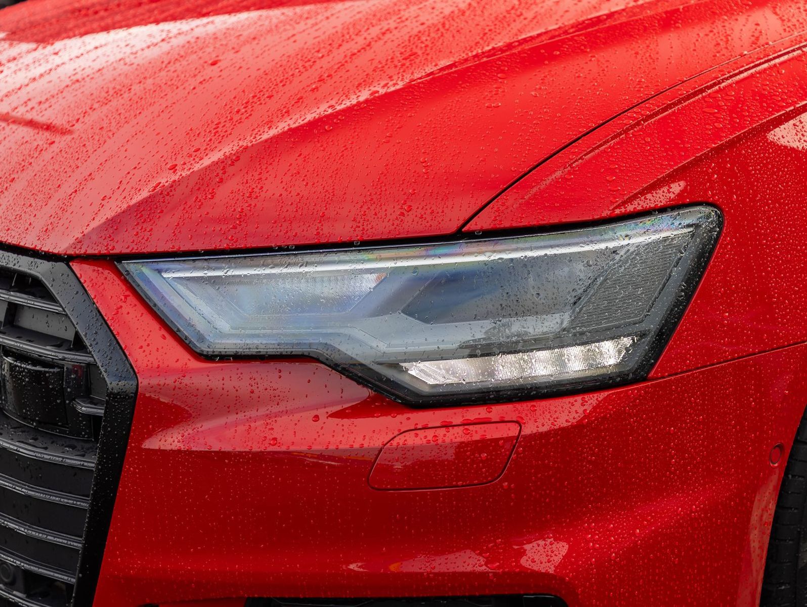 Audi A6 2022 г. Красный, пробег 55050 км