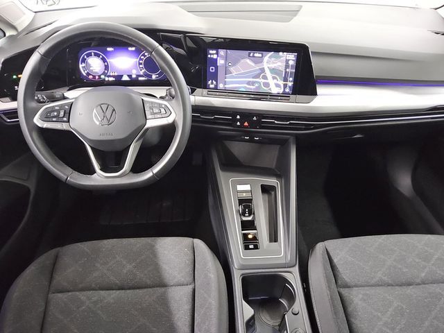 Volkswagen Golf 2023 г. Белый, пробег 55841 км