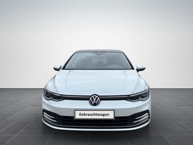 Volkswagen Golf 2022 г. Белый, пробег 56043 км