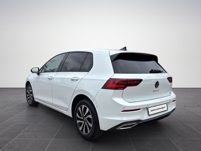 Volkswagen Golf 2022 г. Белый, пробег 56043 км
