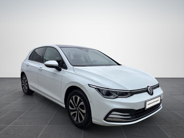 Volkswagen Golf 2022 г. Белый, пробег 56043 км