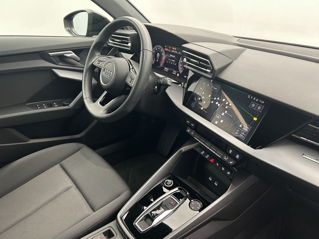 Audi A3 2024 г. Чёрный, пробег 59926 км