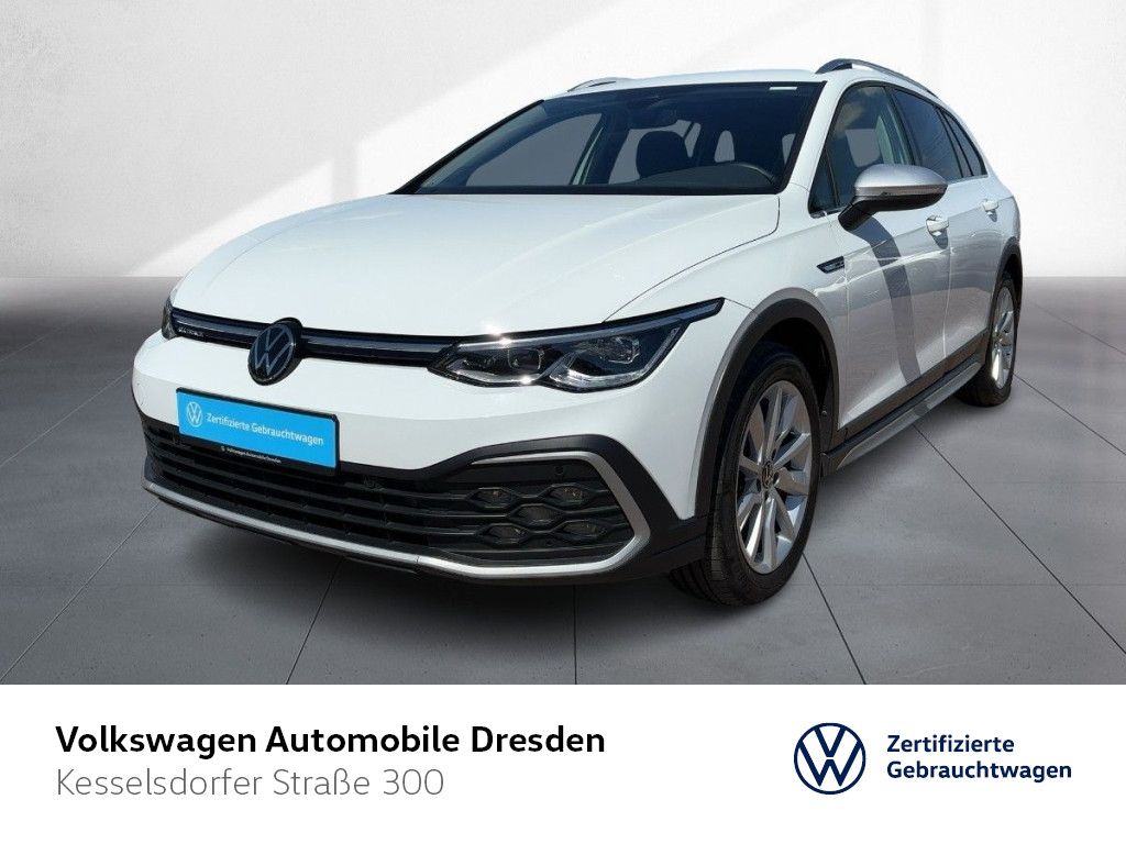 Volkswagen Golf 2024 г. Белый, пробег 50868 км