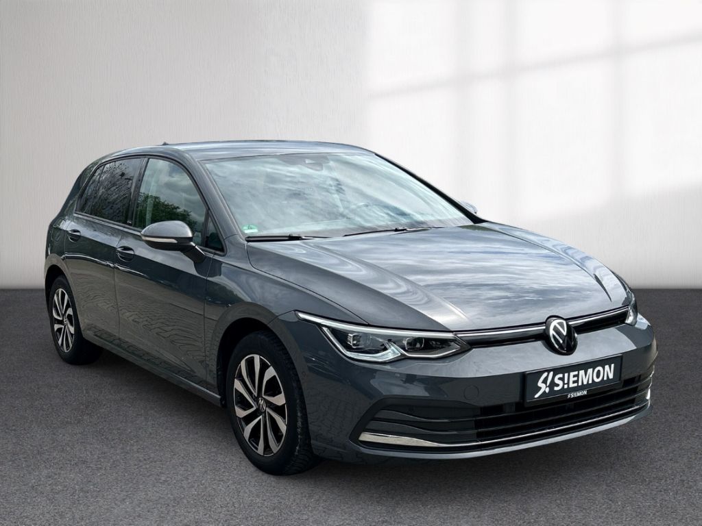 Volkswagen Golf 2023 г. Серый, пробег 48137 км