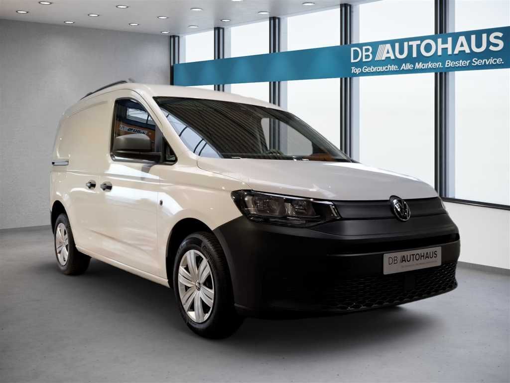Volkswagen Caddy 2022 г. Белый, пробег 30648 км