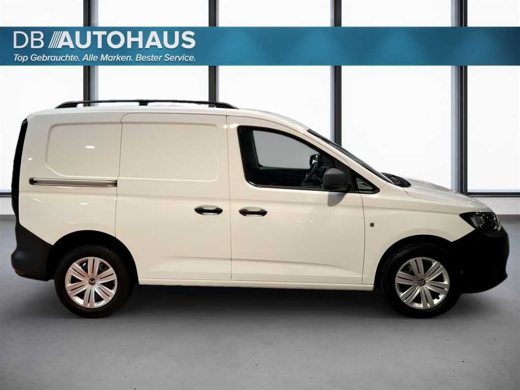 Volkswagen Caddy 2022 г. Белый, пробег 30648 км
