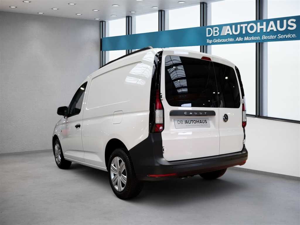Volkswagen Caddy 2022 г. Белый, пробег 30648 км