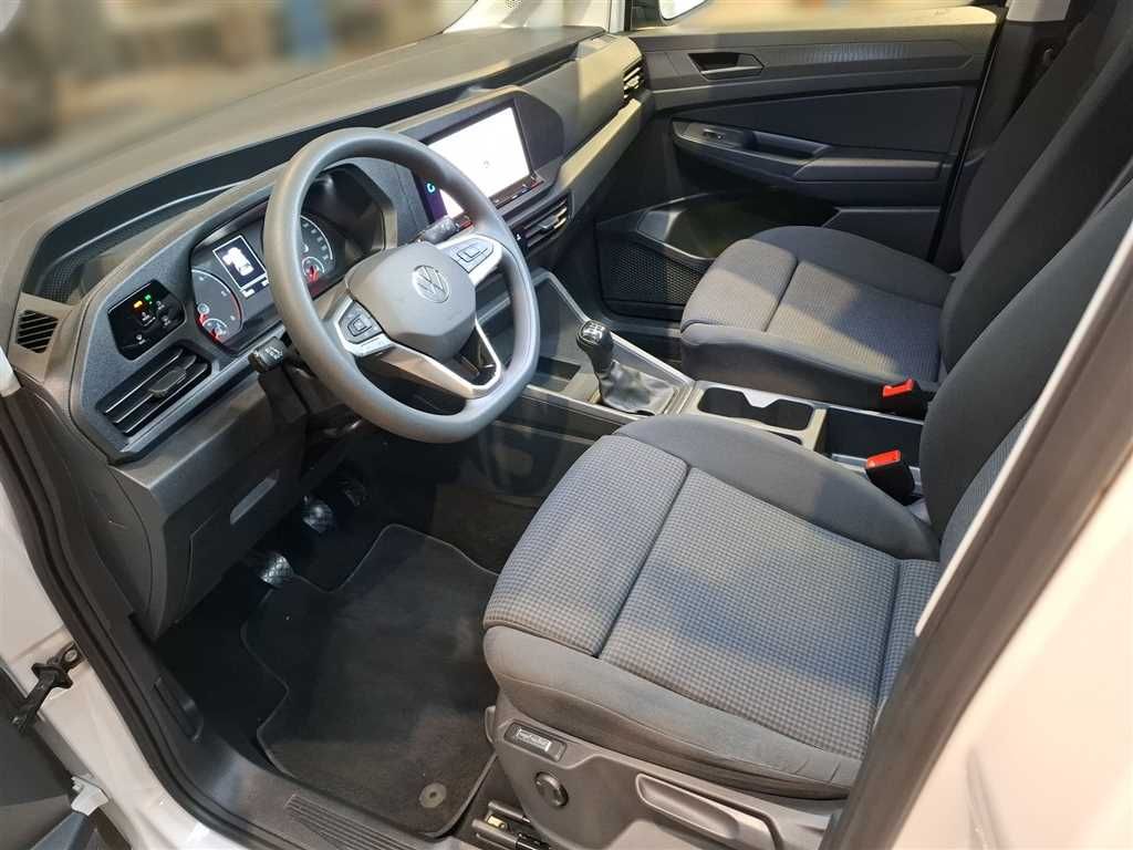 Volkswagen Caddy 2022 г. Белый, пробег 30648 км