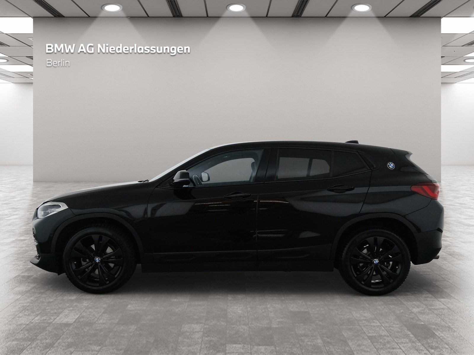 BMW X2 2023 г. Чёрный, пробег 51324 км