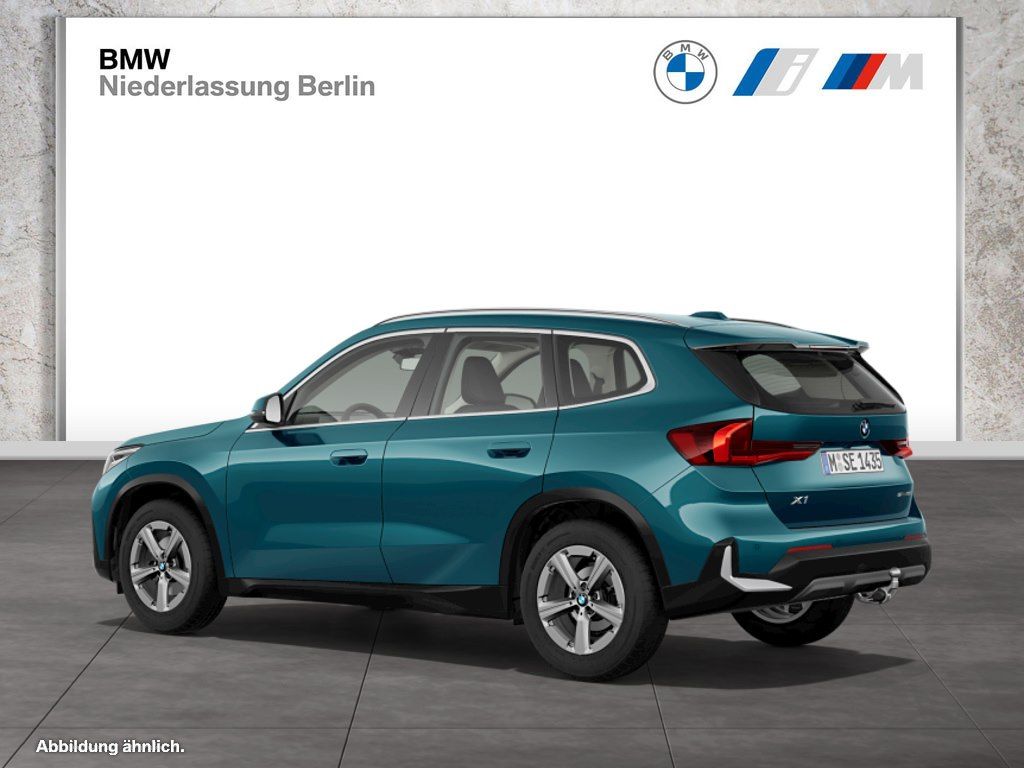 BMW X1 2023 г. Синий, пробег 28398 км