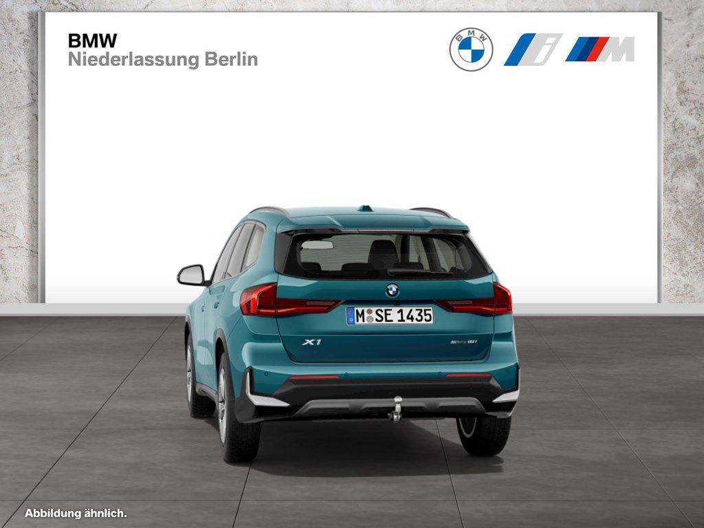 BMW X1 2023 г. Синий, пробег 28398 км