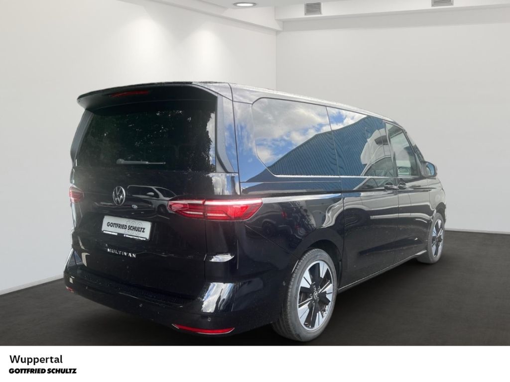 Volkswagen 8 series 2025 г. Чёрный, пробег 26581 км