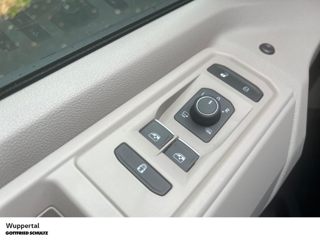 Volkswagen 8 series 2025 г. Чёрный, пробег 26581 км
