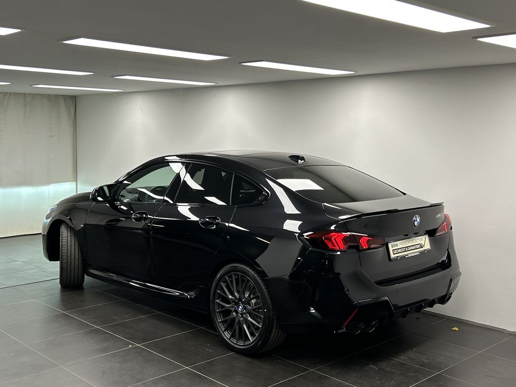 BMW M235 2025 г. Чёрный, пробег 7491 км
