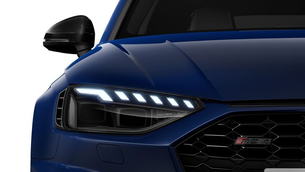 Audi RS4 2023 г. Синий, пробег 41150 км