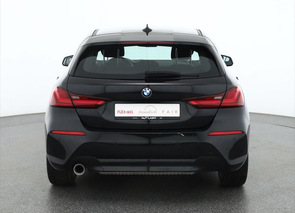BMW 118 2024 г. Чёрный, пробег 45462 км