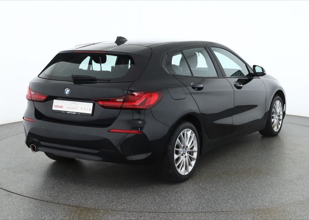 BMW 118 2024 г. Чёрный, пробег 45462 км