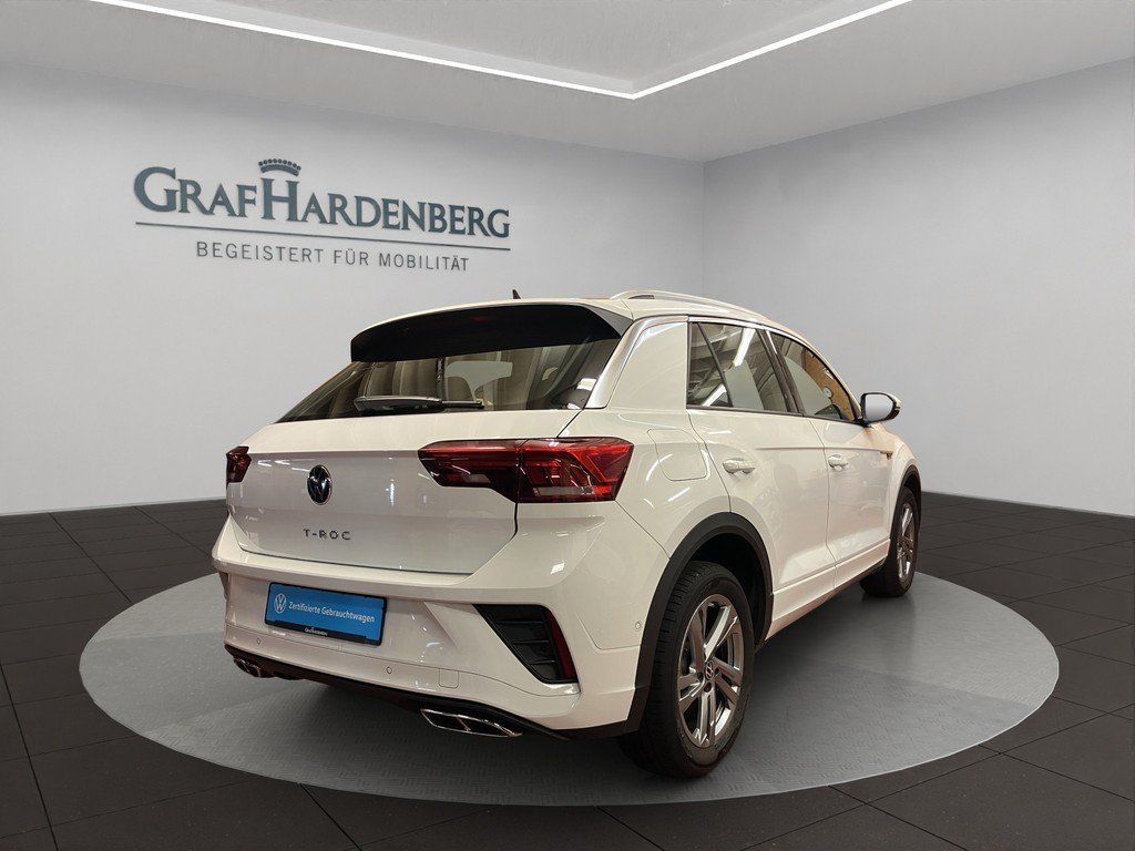 Volkswagen T-Roc 2022 г. Белый, пробег 32100 км