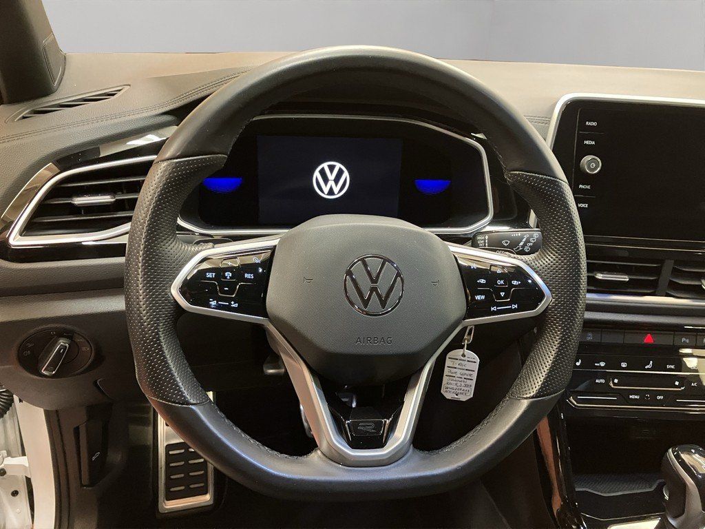 Volkswagen T-Roc 2022 г. Белый, пробег 32100 км
