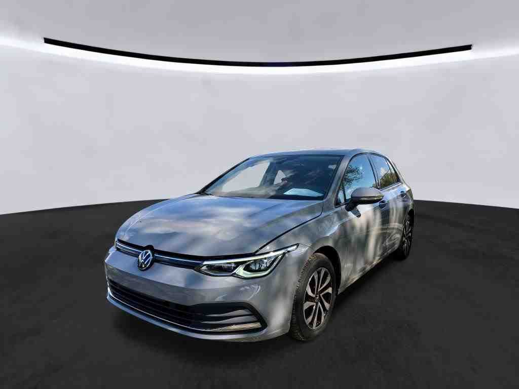 Volkswagen Golf 2023 г. Серый, пробег 46041 км