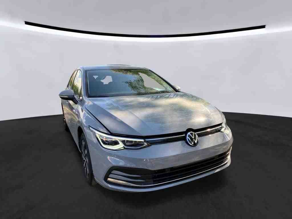 Volkswagen Golf 2023 г. Серый, пробег 46041 км