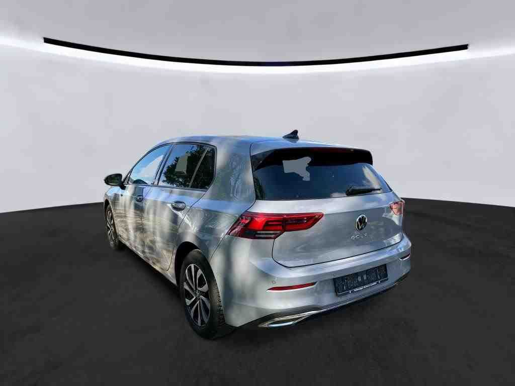 Volkswagen Golf 2023 г. Серый, пробег 46041 км