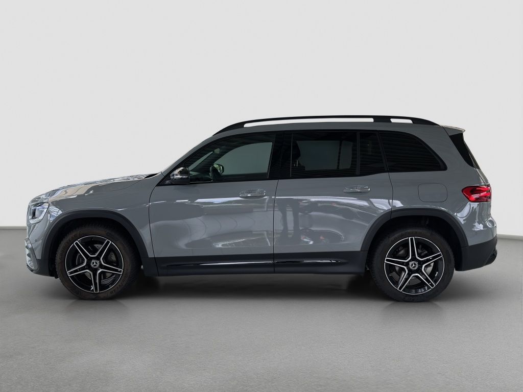 Mercedes-Benz GLB 200 2026 г. Серый, пробег 10043 км