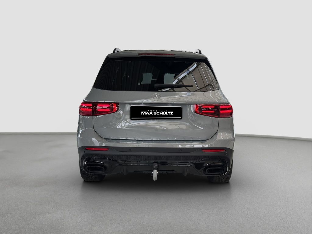 Mercedes-Benz GLB 200 2026 г. Серый, пробег 10043 км