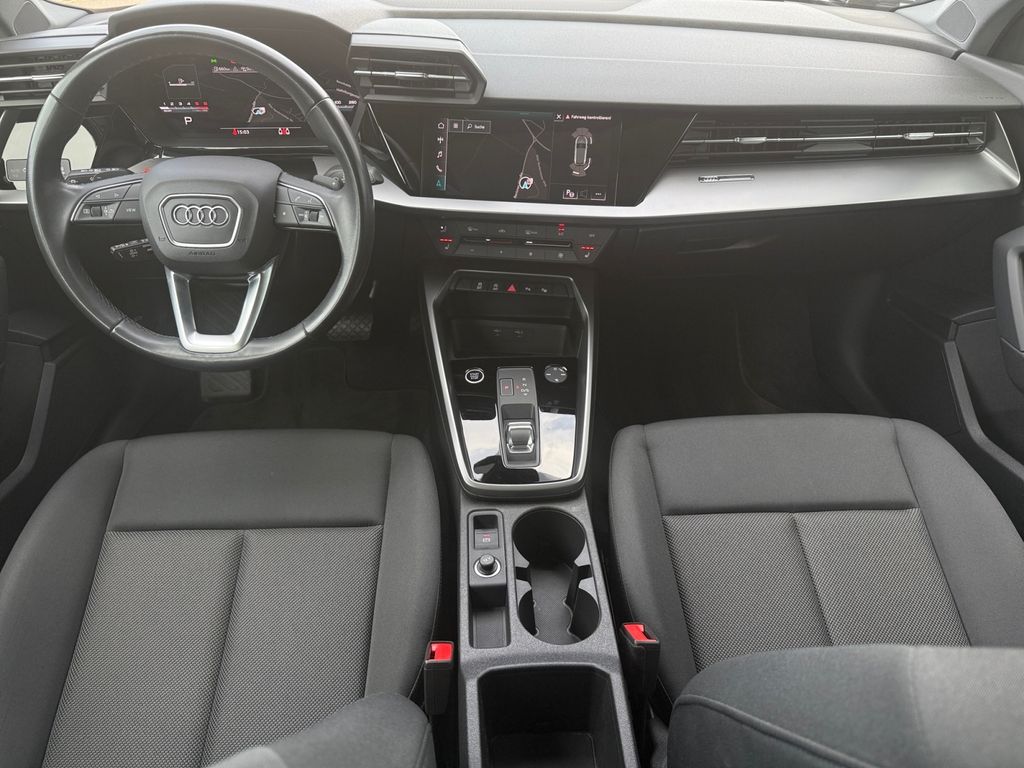 Audi A3 2023 г. Белый, пробег 44994 км